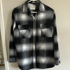 Black and Gray Plaid Button-Up Shirt
